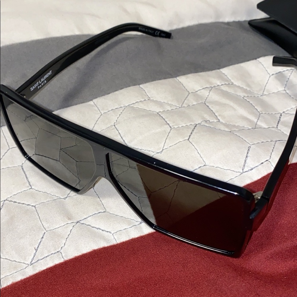 YSL 183 BETTYS SUNGLASSES
